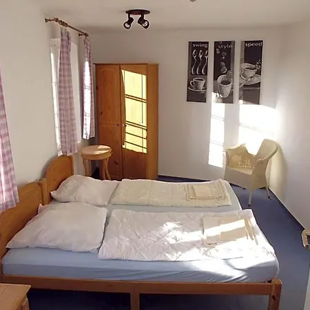 Hostel Burg *